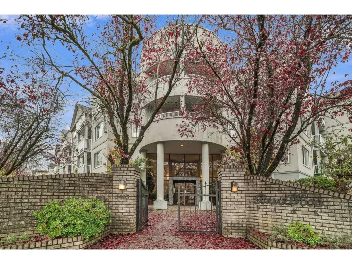 303 5465 201 STREET, Langley