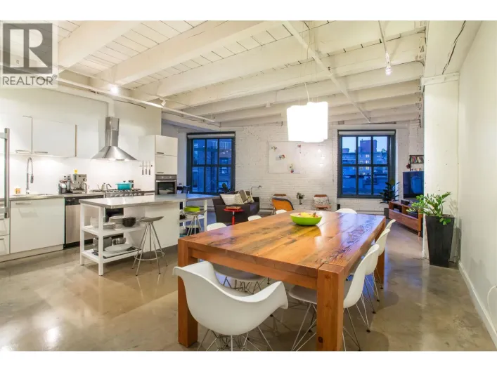 303 55 E CORDOVA STREET, Vancouver