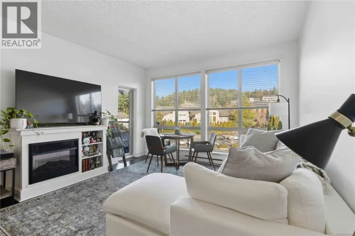 303 627 Brookside Rd, Colwood