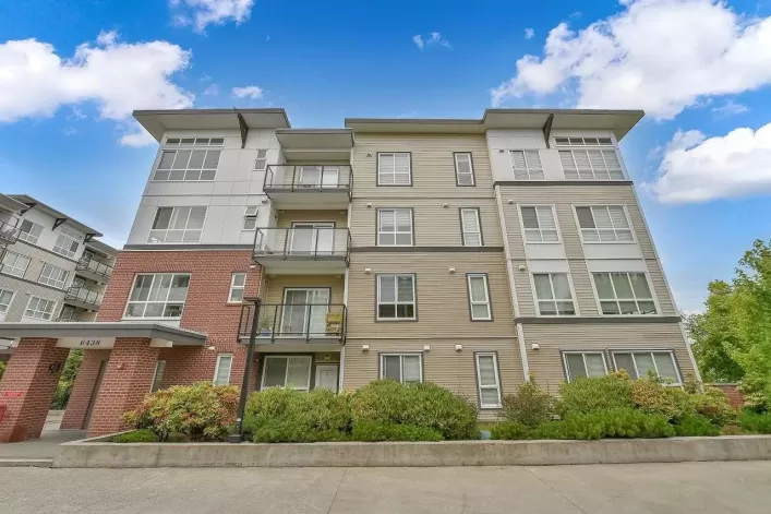 303 6438 195A STREET, Surrey