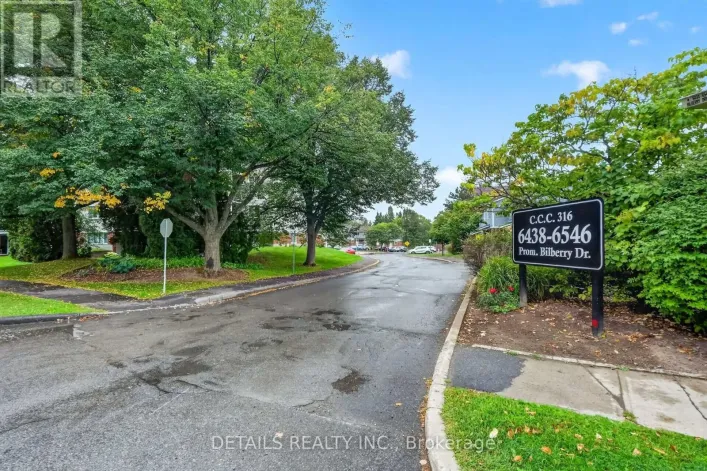 303 - 6532 BILBERRY DRIVE, Ottawa