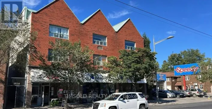 303 - 666 SAINT CLAIR AVENUE W, Toronto