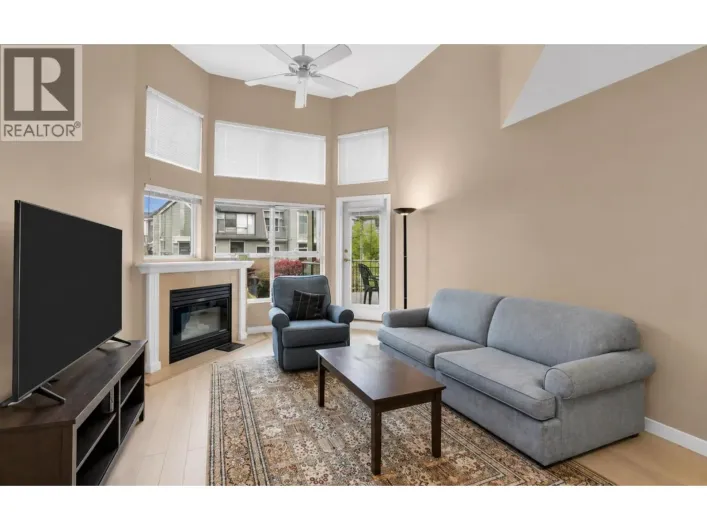 303 70 RICHMOND STREET, New Westminster