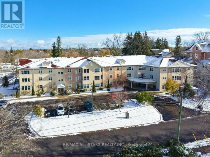 303 - 8 HURON STREET, Kawartha Lakes