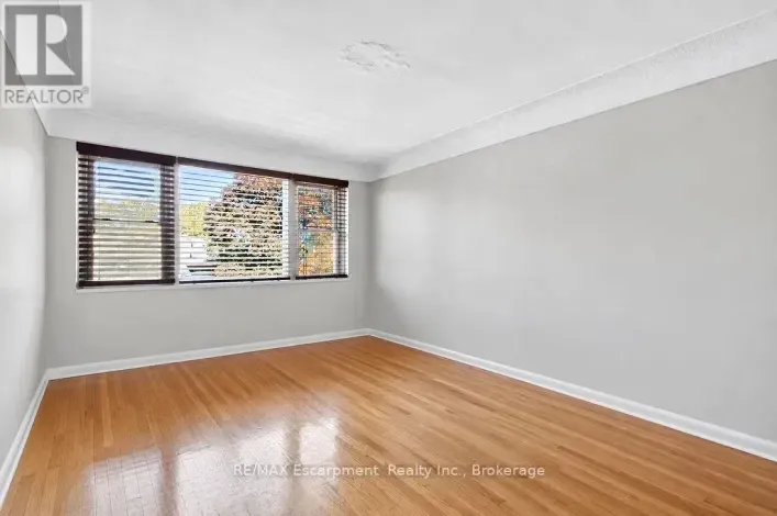303 - 830 ROBINSON STREET, Burlington