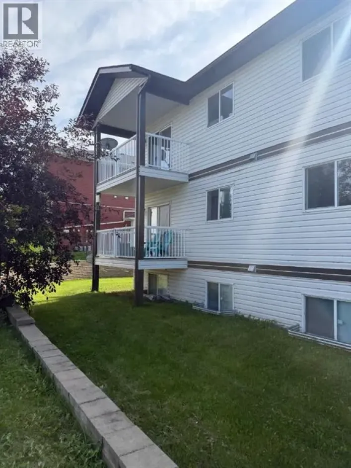 303, 9508 99 Street, Lac La Biche