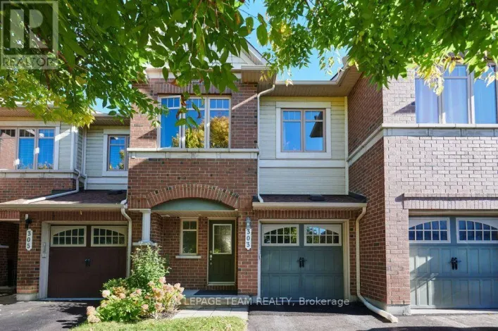 Row / Townhouse for rent: 303 BALINROAN CRESCENT, Ottawa