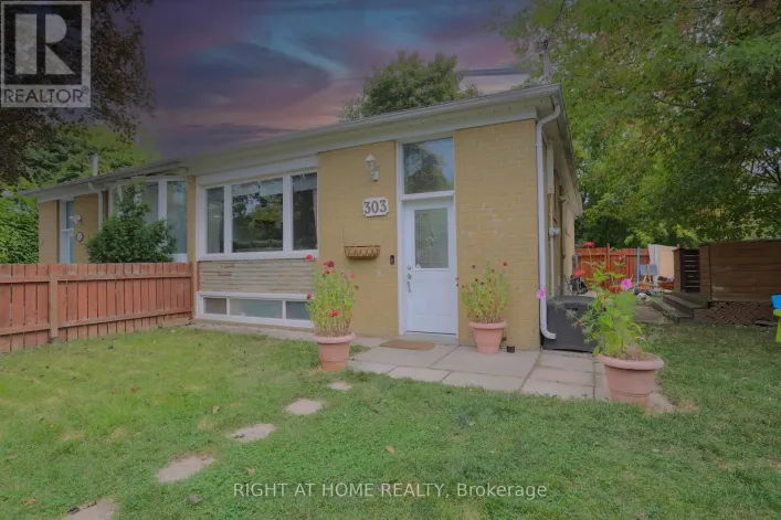 303 BLUE GRASS BOULEVARD, Richmond Hill