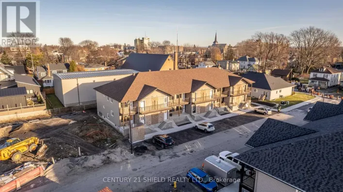 303 KOOIMAN AVENUE, Cornwall