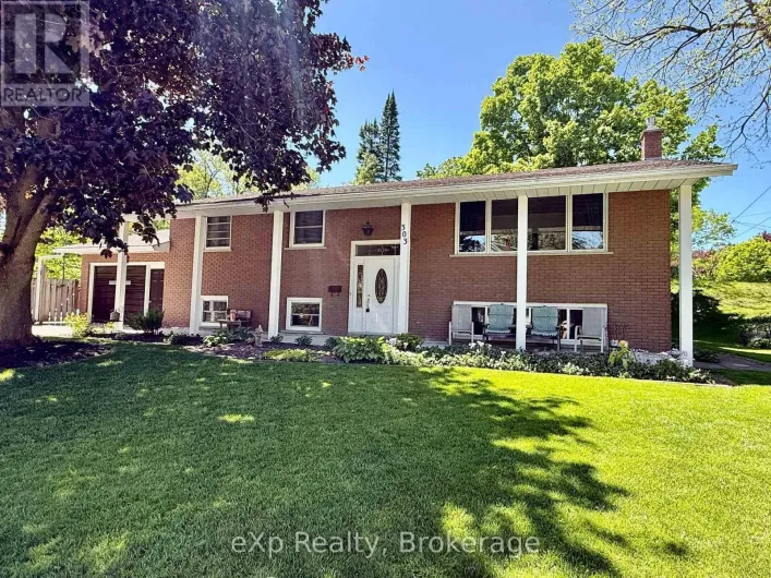 303 MARY STREET, Brockton