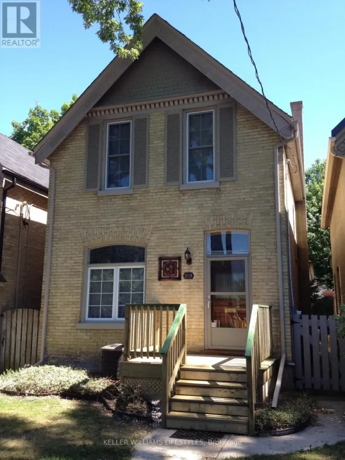 303 PALL MALL STREET, London East