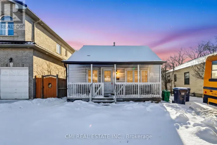 3032 VICTORY CRESCENT, Mississauga