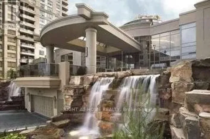 3034 - 3888 DUKE OF YORK BOULEVARD, Mississauga