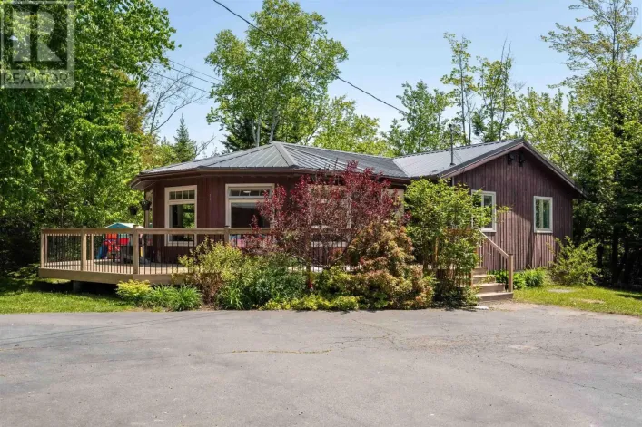 3034 Highway 7, Lake Echo