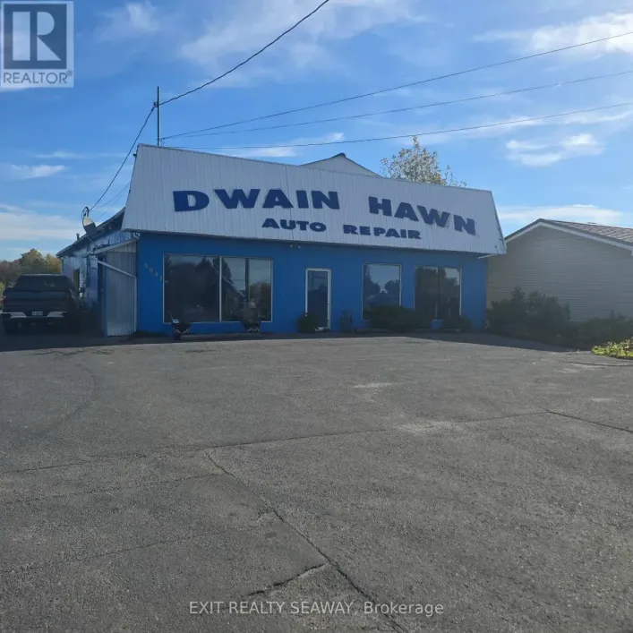 3037 PITT STREET, Cornwall