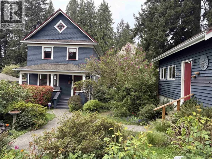 3039 ST. GEORGES AVENUE, North Vancouver