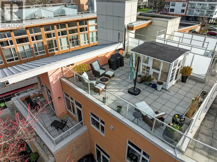 304 1035 Sutlej St, Victoria