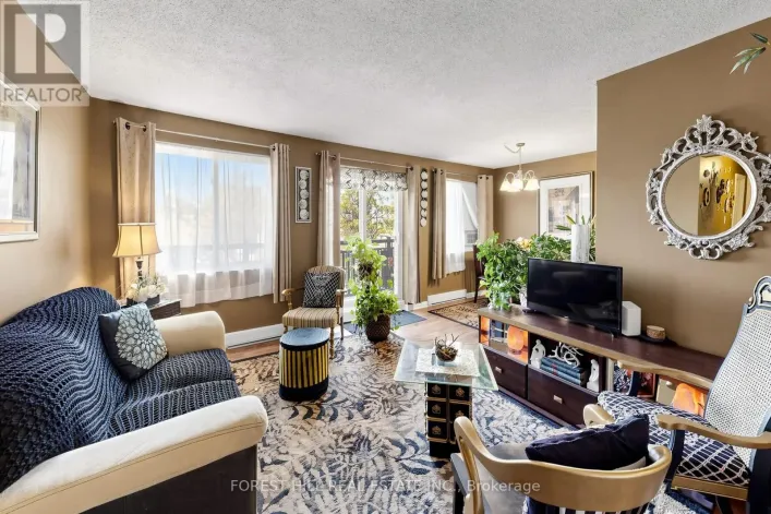 304 - 131 TAUNTON ROAD E, Oshawa