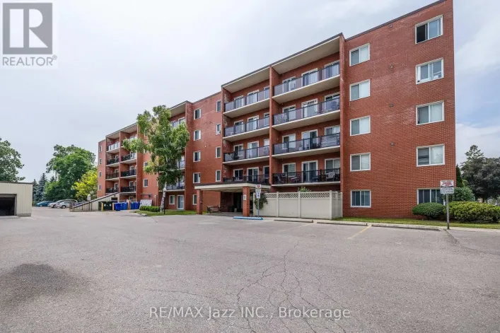 304 - 131 TAUNTON ROAD E, Oshawa