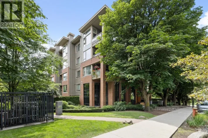 304 139 W 22ND STREET, North Vancouver