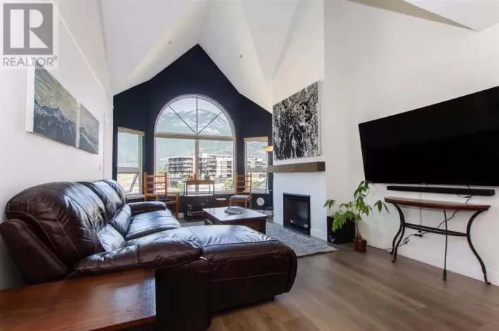 304 1466 PEMBERTON AVENUE, Squamish