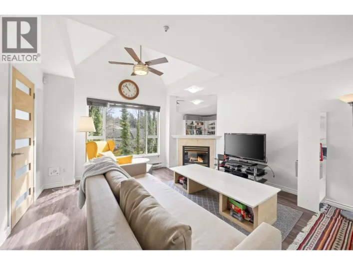 304 1550 FELL AVENUE, North Vancouver