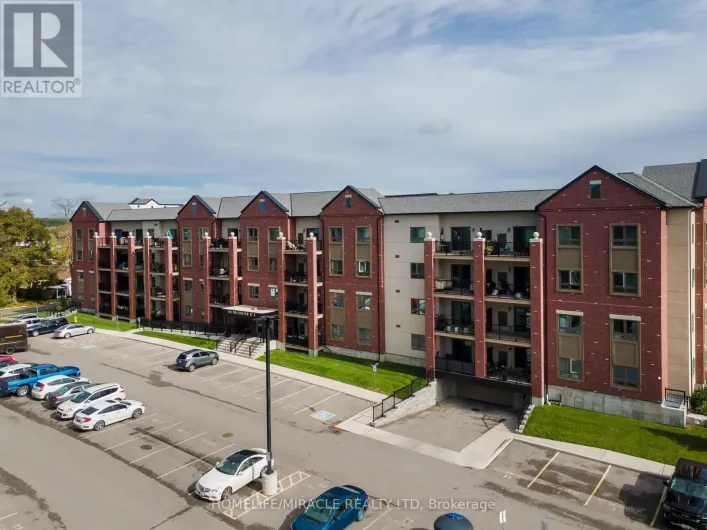 304 - 161 WELLINGTON STREET E, New Tecumseth