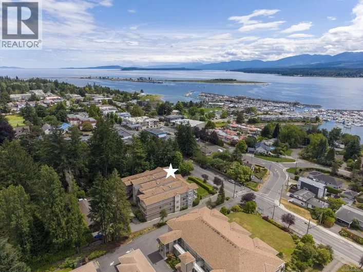 304 1860 Comox Ave, Comox