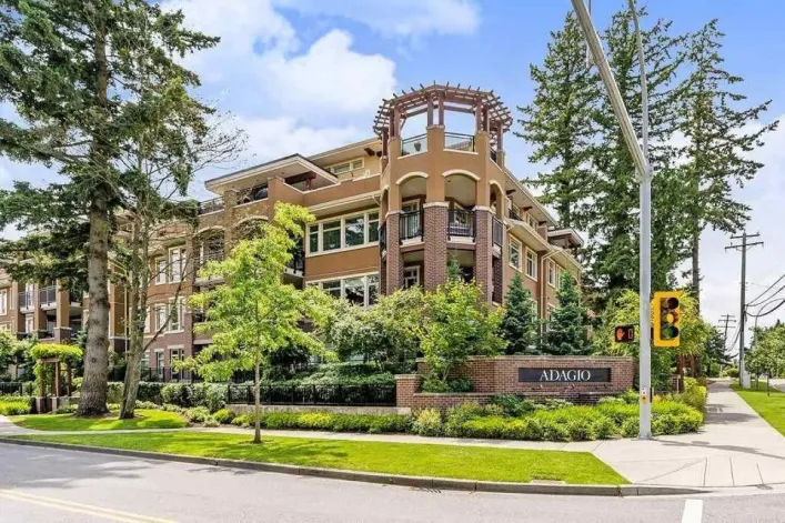 304 1975 154 STREET, Surrey