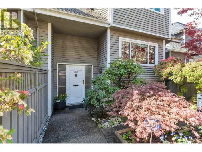 304 223 E KEITH ROAD, North Vancouver
