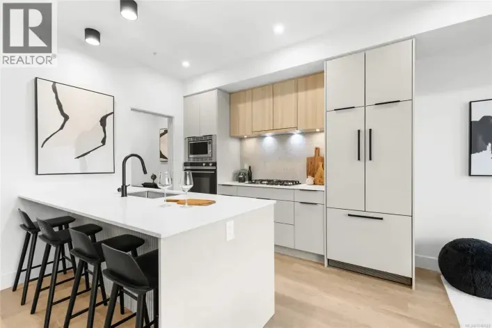 304 2341 Bear Mountain Pkwy, Langford