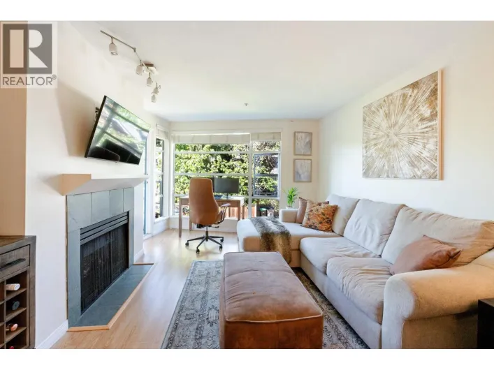 304 2525 W 4TH AVENUE, Vancouver