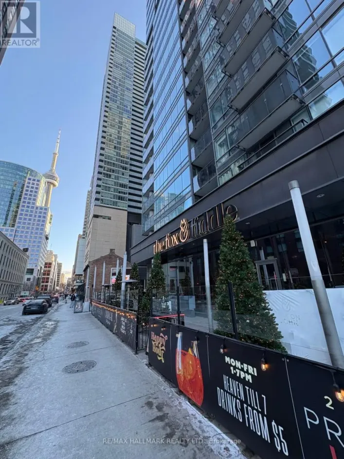 304 - 270 ADELAIDE STREET W, Toronto