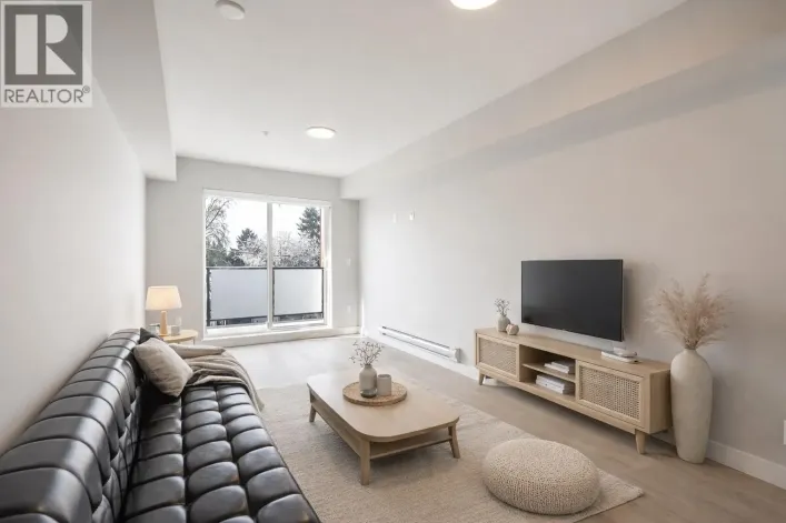 304 3050 KINGSWAY, Vancouver