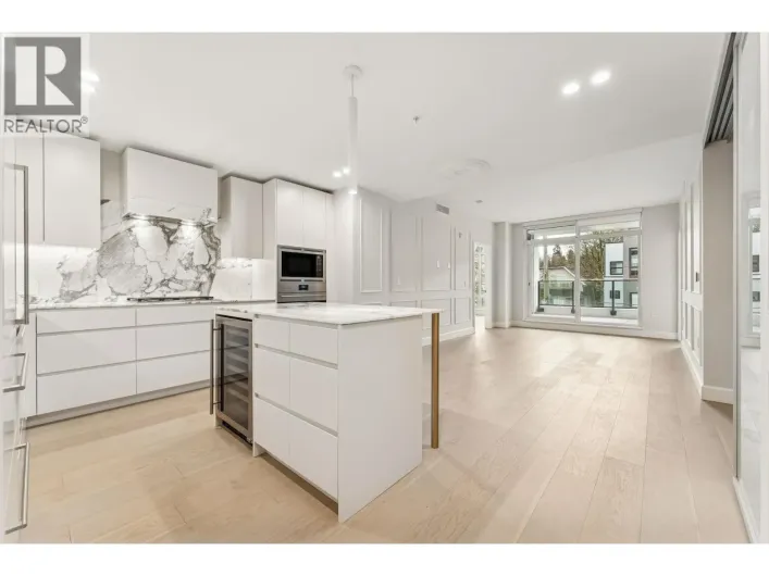 304 3668 W 10TH AVENUE, Vancouver