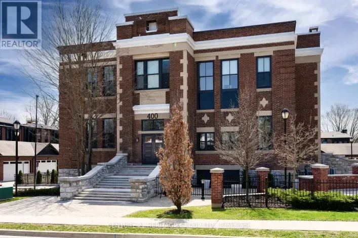 304 - 400 PARK AVENUE, Newmarket