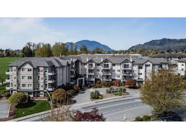 304 45520 KNIGHT ROAD|Sardis West Vedder, Chilliwack
