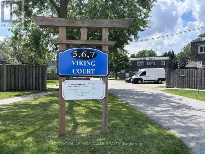 304 - 5 VIKING COURT, Grimsby