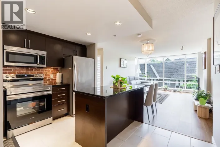 304 575 DELESTRE AVENUE, Coquitlam