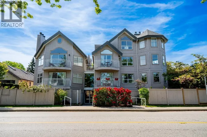 304 592 W 16TH AVENUE, Vancouver