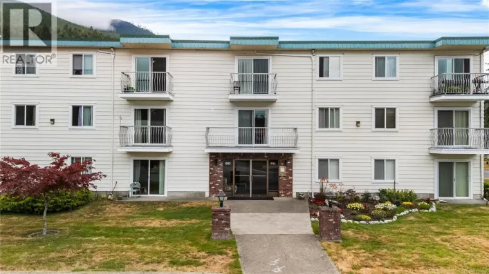 304 611 MacMillan Dr, Sayward