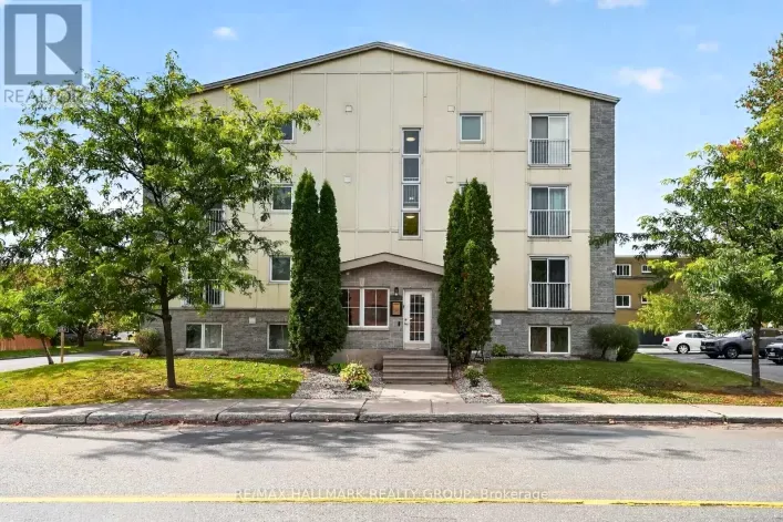 304 - 646 CUMMINGS AVENUE, Ottawa