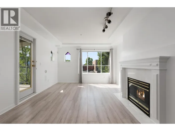304 6475 CHESTER STREET, Vancouver