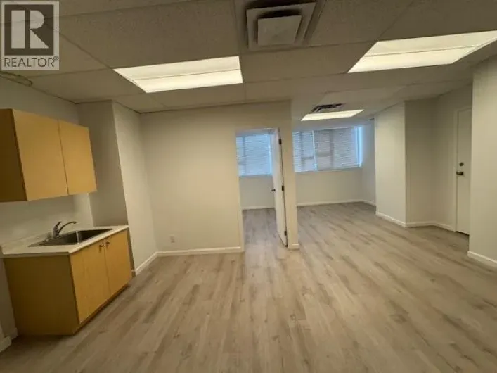 304 718 W BROADWAY, Vancouver