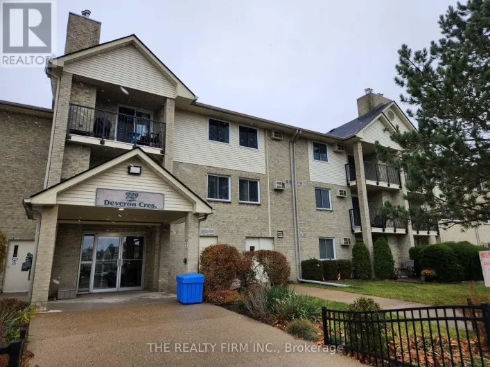 304 - 729 DEVERON CRESCENT, London South