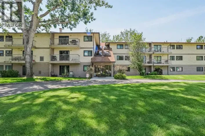 304, 855 Columbia Boulevard W, Lethbridge