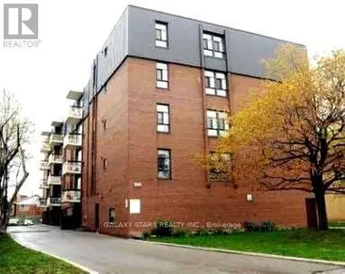 304 - 895 KENNEDY ROAD, Toronto