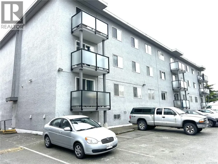 304 904 HILLSIDE Ave, Victoria