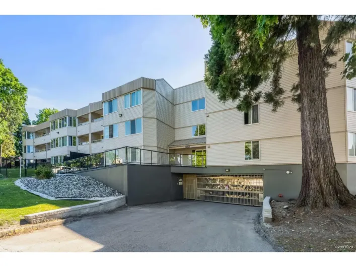 304 9635 121 STREET, Surrey