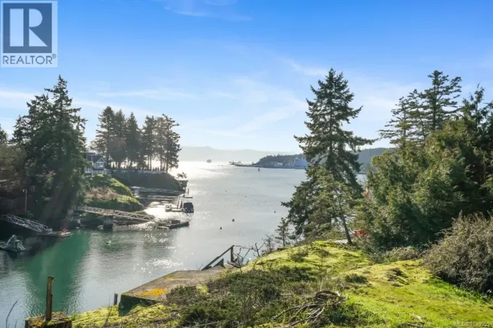 304 Bessborough Ave, View Royal